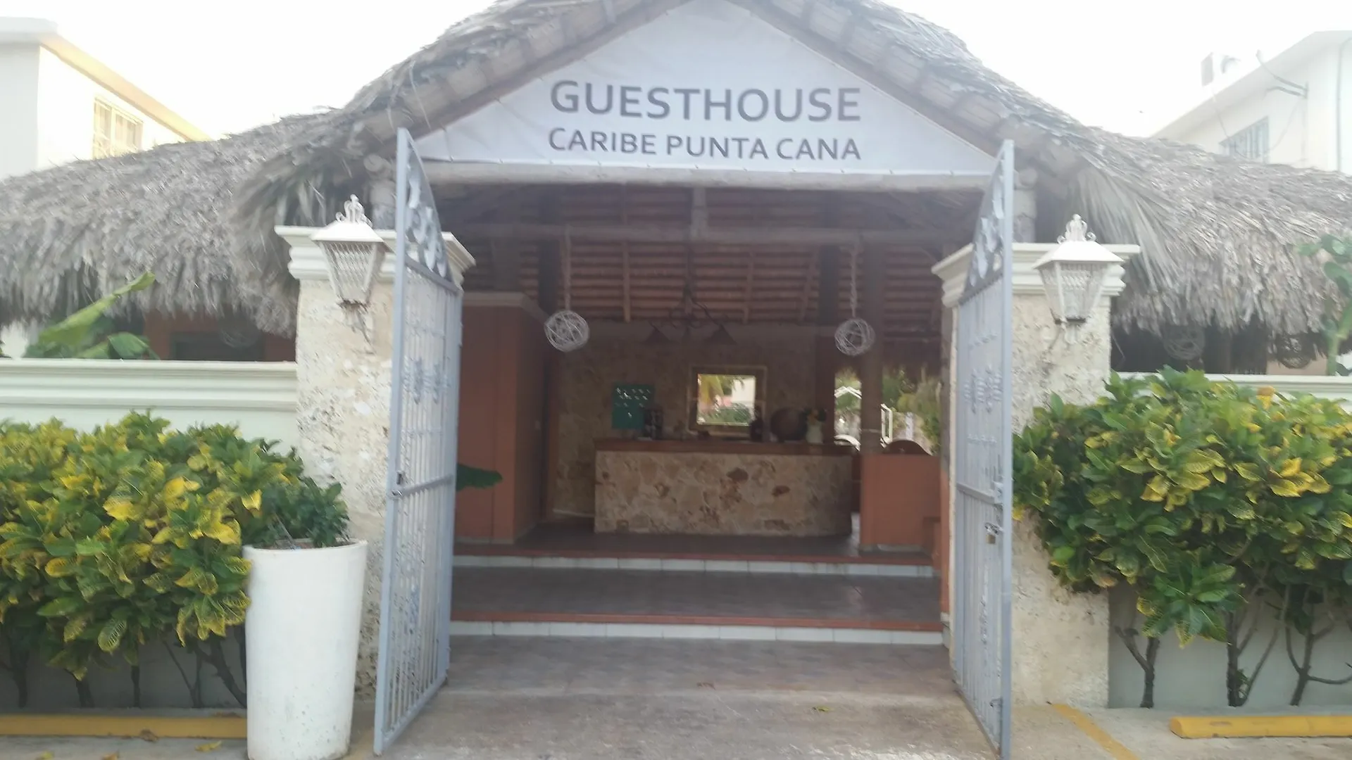 호텔 Guesthouse Caribe Punta Cana 바바로